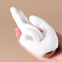 Load image into Gallery viewer, Warm Hand – Beheizter Vibrator mit Auslöser